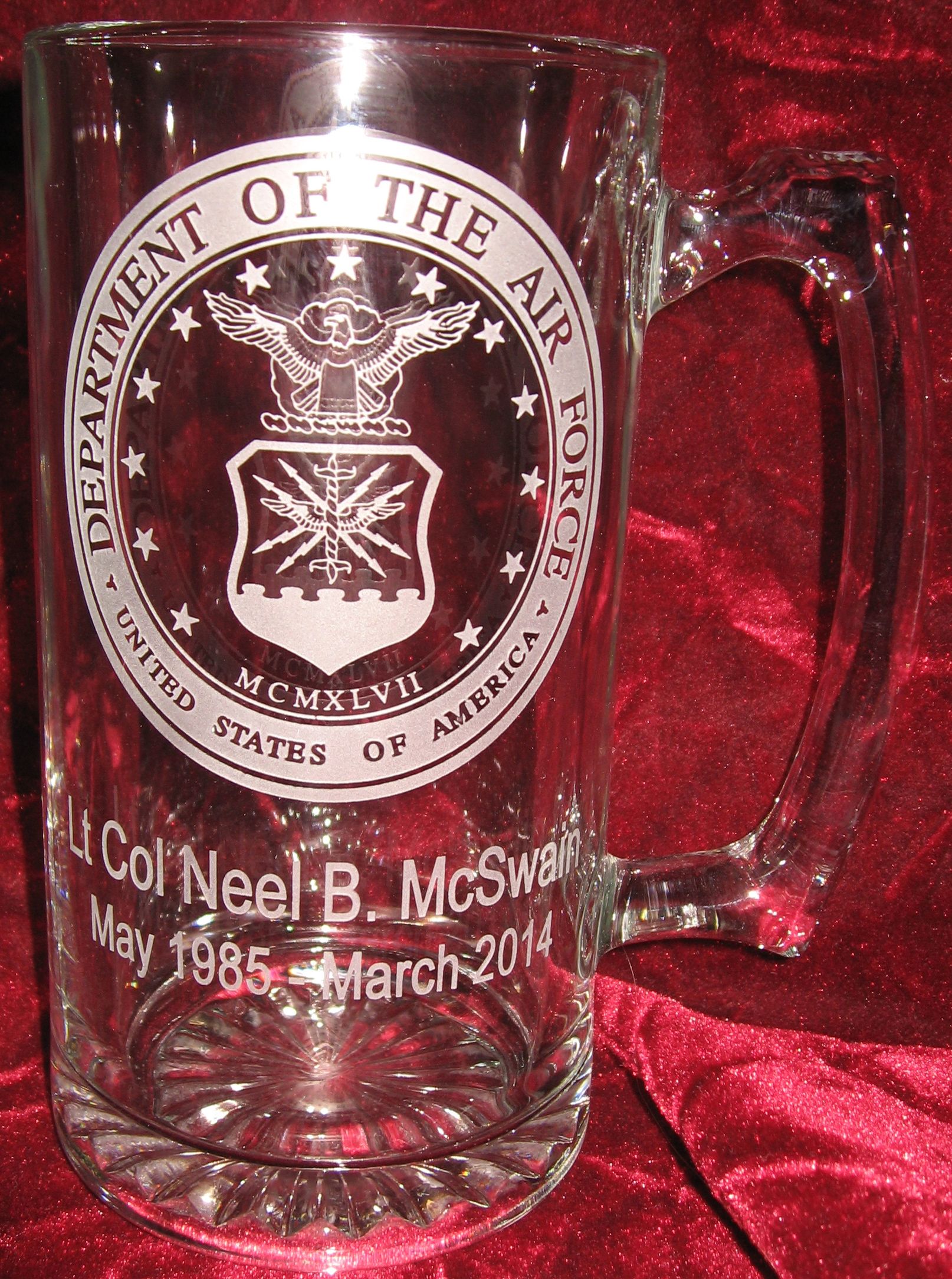 Engraved US Air Force 27 oz. Sport engraved with the retiree's name and dates of service, military retirement gift